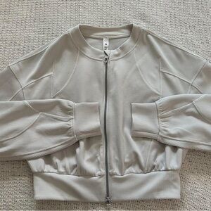 NWOT Lululemon Ribbed Softstreme Cropped Jacket